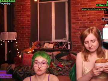 girl Scandalous Cam Girls - Unleash Your Wild Side! with frogessjay