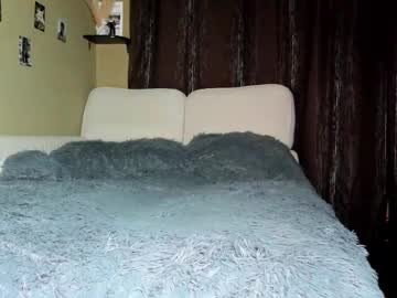 girl Scandalous Cam Girls - Unleash Your Wild Side! with velunnight