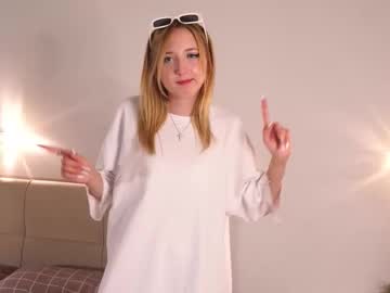 girl Scandalous Cam Girls - Unleash Your Wild Side! with meedelfi