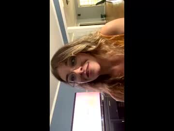 girl Scandalous Cam Girls - Unleash Your Wild Side! with intothewoodswego