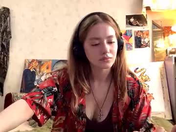 girl Scandalous Cam Girls - Unleash Your Wild Side! with lauranstrine