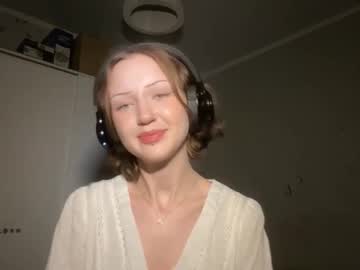 girl Scandalous Cam Girls - Unleash Your Wild Side! with erlinafrary