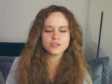 girl Scandalous Cam Girls - Unleash Your Wild Side! with kendraedger