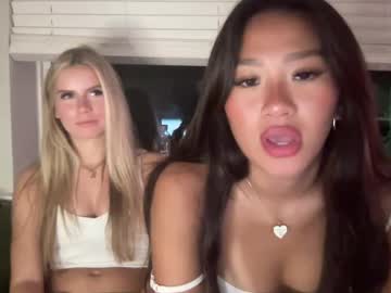 girl Scandalous Cam Girls - Unleash Your Wild Side! with hibiancas
