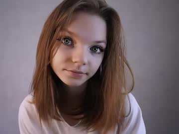 girl
        nikianases cam image #23567