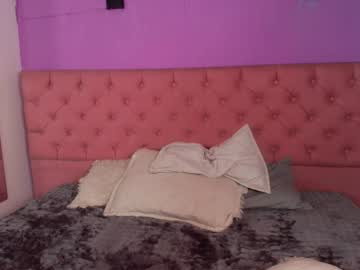 couple Scandalous Cam Girls - Unleash Your Wild Side! with x_hache_x