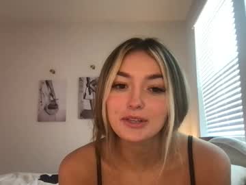 girl Scandalous Cam Girls - Unleash Your Wild Side! with chloehartxo