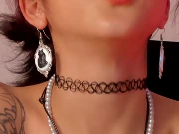 girl Scandalous Cam Girls - Unleash Your Wild Side! with bonniecute_