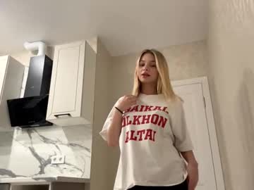 girl Scandalous Cam Girls - Unleash Your Wild Side! with peisalt