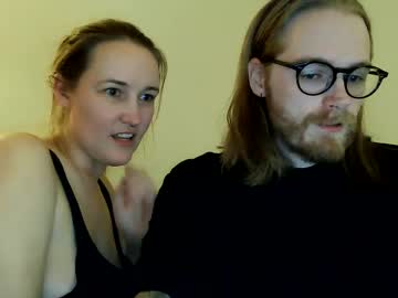couple
        blondeedisaster cam image #8444