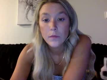 girl Scandalous Cam Girls - Unleash Your Wild Side! with misss_alyssaaa