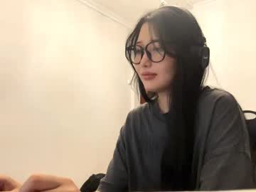 girl Scandalous Cam Girls - Unleash Your Wild Side! with sary_flame