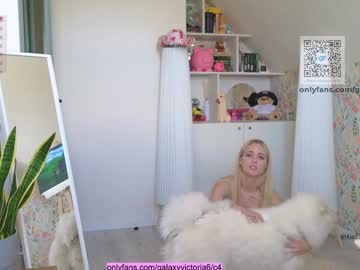girl Scandalous Cam Girls - Unleash Your Wild Side! with brilliantvictoria