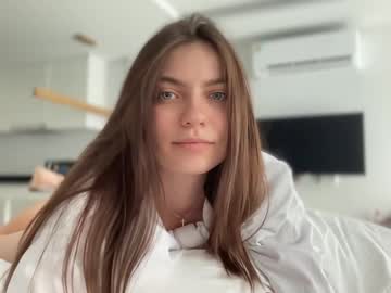girl Scandalous Cam Girls - Unleash Your Wild Side! with kattyyy_catt