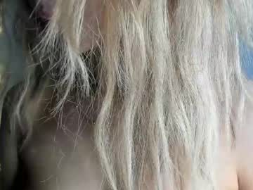 girl Scandalous Cam Girls - Unleash Your Wild Side! with taitebeverley