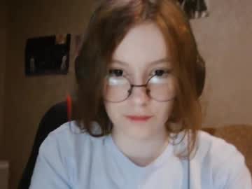 girl Scandalous Cam Girls - Unleash Your Wild Side! with silky_glow_star_patpat
