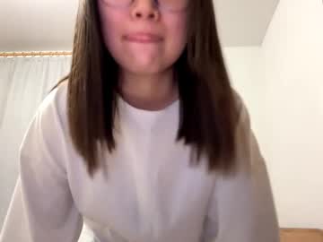 girl
        oracowee cam image #13208