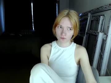 girl Scandalous Cam Girls - Unleash Your Wild Side! with klares_wasser