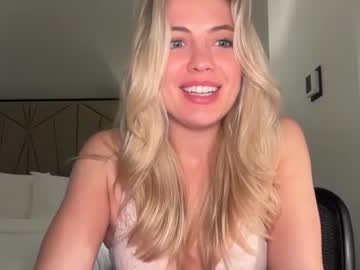 girl Scandalous Cam Girls - Unleash Your Wild Side! with clairebrooksxo