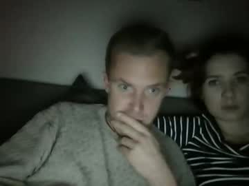 couple
        qtie527 cam image #8204