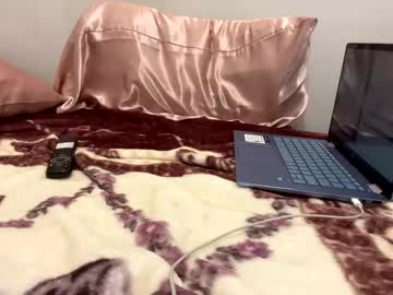 girl Scandalous Cam Girls - Unleash Your Wild Side! with cammiebabyxo