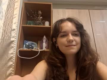 girl Scandalous Cam Girls - Unleash Your Wild Side! with lonniegoldrup