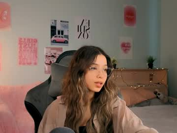 girl Scandalous Cam Girls - Unleash Your Wild Side! with surfcheff