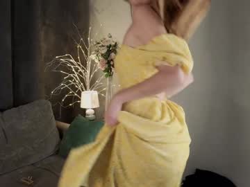 girl Scandalous Cam Girls - Unleash Your Wild Side! with maesoo