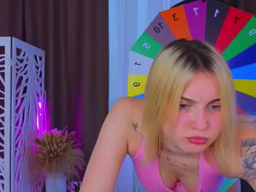 girl Scandalous Cam Girls - Unleash Your Wild Side! with ginnyg0