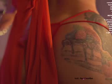 girl Scandalous Cam Girls - Unleash Your Wild Side! with pocahontascb