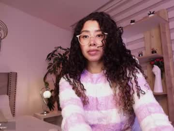 girl Scandalous Cam Girls - Unleash Your Wild Side! with miss_sidney