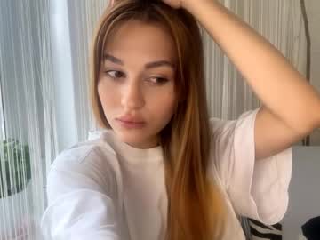 girl
        shirleepoma cam image #23079