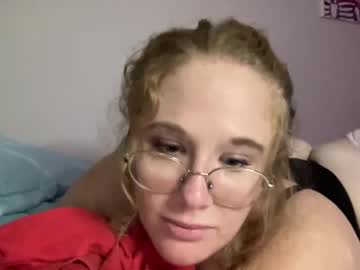 girl Scandalous Cam Girls - Unleash Your Wild Side! with missyy_love