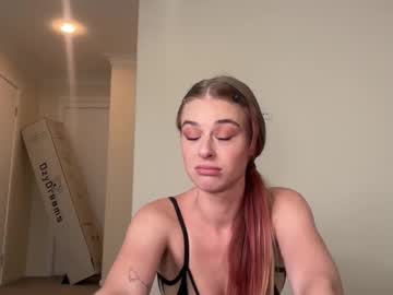 girl Scandalous Cam Girls - Unleash Your Wild Side! with ellajadeexx