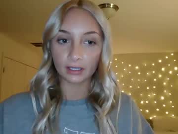 girl Scandalous Cam Girls - Unleash Your Wild Side! with aspenaries