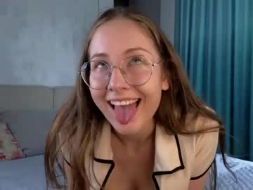girl Scandalous Cam Girls - Unleash Your Wild Side! with taithelme