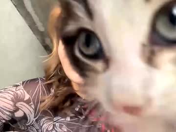 girl Scandalous Cam Girls - Unleash Your Wild Side! with isauratorkelson