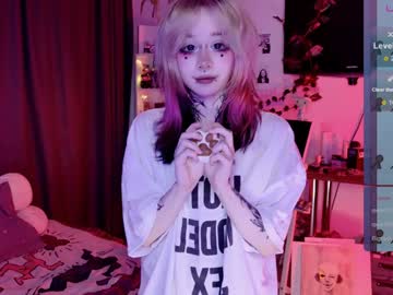 girl Scandalous Cam Girls - Unleash Your Wild Side! with lollyshy__