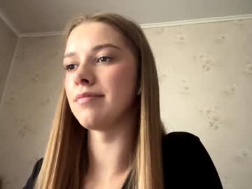 girl Scandalous Cam Girls - Unleash Your Wild Side! with lindseysimco