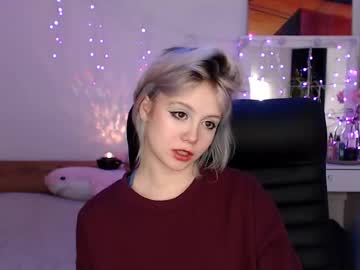 girl Scandalous Cam Girls - Unleash Your Wild Side! with janny_evans