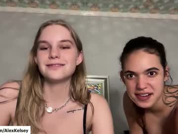 girl Scandalous Cam Girls - Unleash Your Wild Side! with okjas