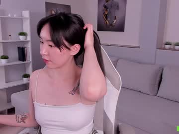 girl Scandalous Cam Girls - Unleash Your Wild Side! with mollyrous