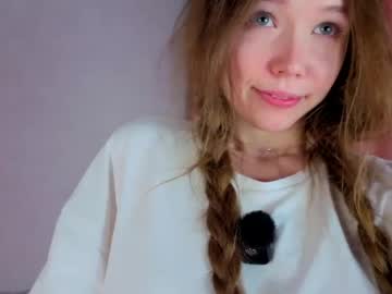 girl Scandalous Cam Girls - Unleash Your Wild Side! with pearly_peach_