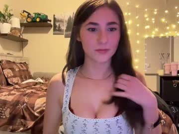 girl
        peachyflowers cam image #8400
