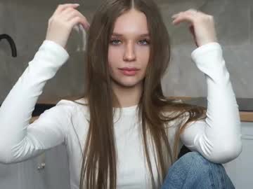 girl Scandalous Cam Girls - Unleash Your Wild Side! with raquelwardman