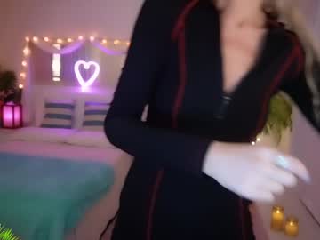 girl
        amyvalentine cam image #2342