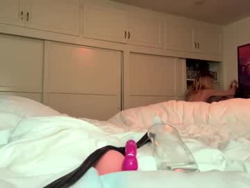 girl
        savannahsun69 cam image #5616