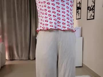 girl Scandalous Cam Girls - Unleash Your Wild Side! with shirleygregory1