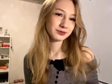 girl Scandalous Cam Girls - Unleash Your Wild Side! with tainastoa