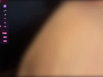 girl
        onlylookatu cam image #22354